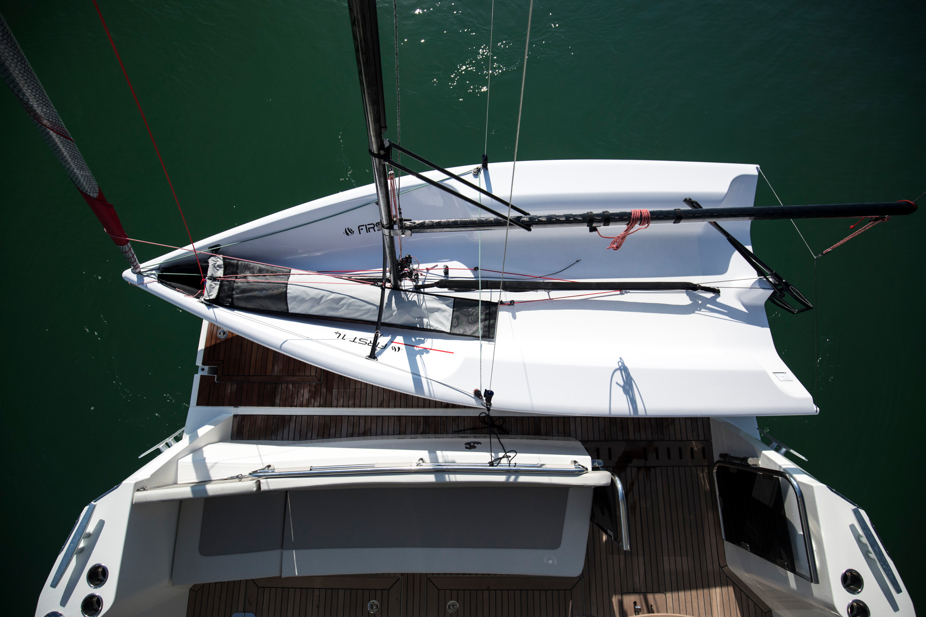 BENETEAU – FIRST 14 complet