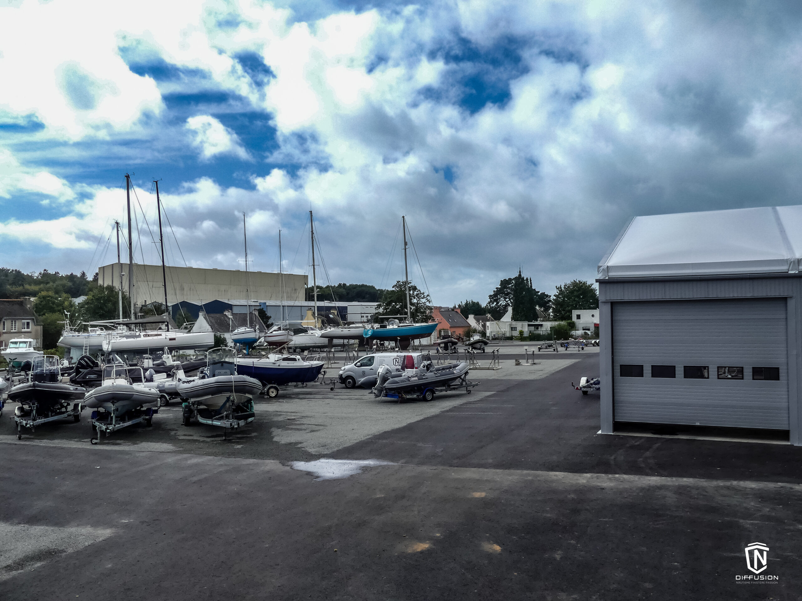 cn diffusion concarneau concession beneteau bateau hivernage reparation mecanique zodiac quicksilver